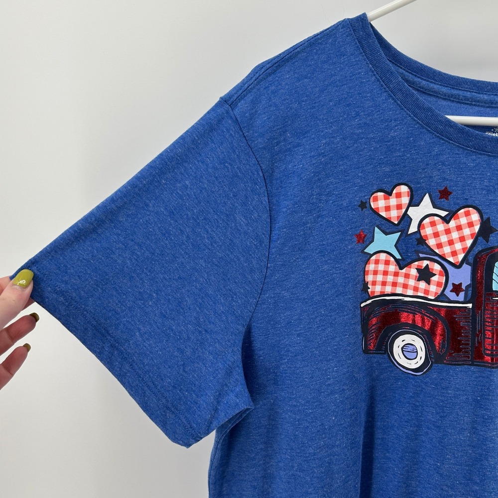 Way To Celebrate Patriotic Blue Graphic T Red Foil Truck Hearts XXL NWT July 4th - Picture 3 of 10
